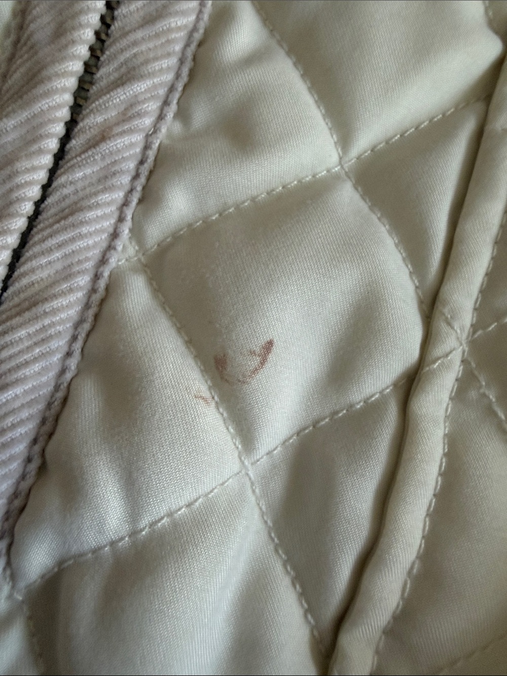 Free with any purchase!   Tommy Hilfiger Cream Quilted Women's Puffer Jacket - Picture 2 of 11